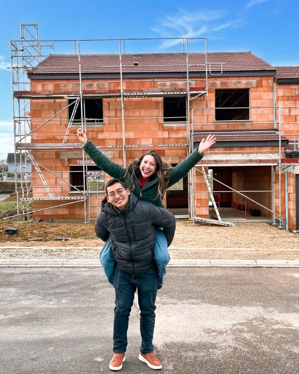 Construção da casa de Juliana e Mauro na França